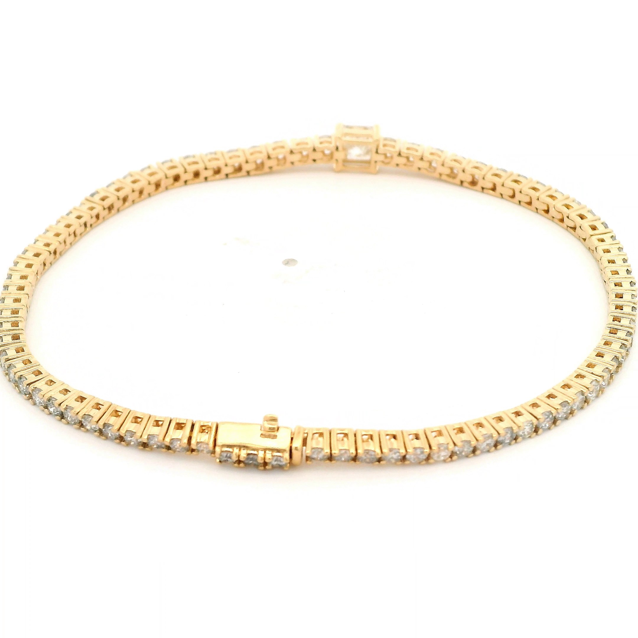 DB250624B (1) Celoray Customized 18K Yellow Gold 3.5cttw graduated princess cut and round diamond tennis bracelet