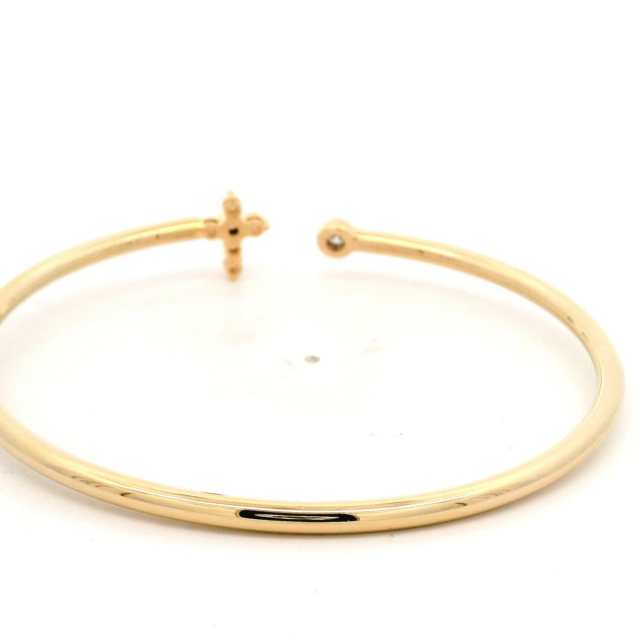 Celoray Customized 14K Yellow Gold Hollow Cross Bracelet VS Lab Diamond Bangle Celoray Customized 14K Yellow Gold Hollow Cross Bracelet VS Lab Diamond Bangle