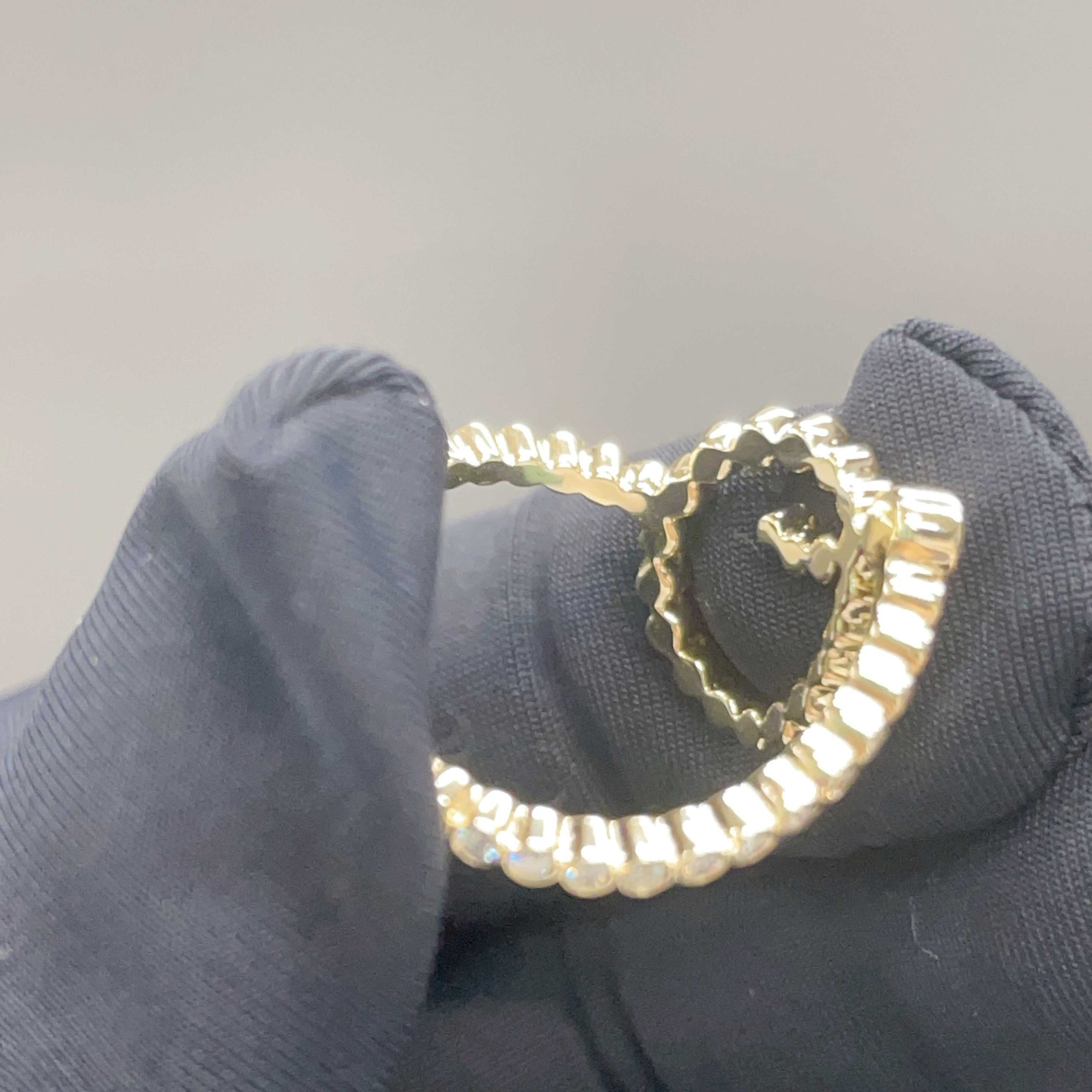 Celoray Customized 14K Yellow Gold Ring Letter Q With VS full lab diamond Celoray Customized 14K Yellow Gold Ring Letter Q With VS full lab diamond
