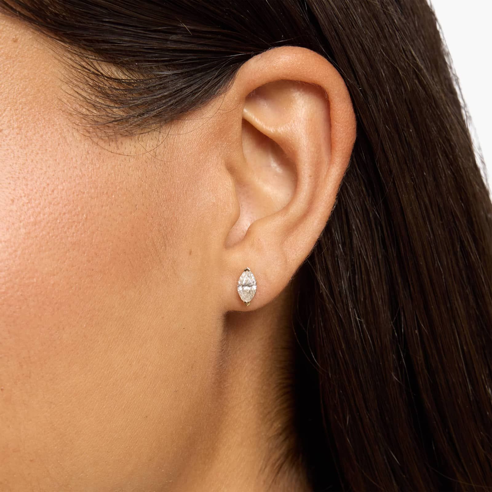 Celoray Customized Marquise Solitaire Earstuds VS Lab Diamond Earrings In 18k Solid Gold Celoray Customized Marquise Solitaire Earstuds VS Lab Diamond Earrings In 18k Solid Gold