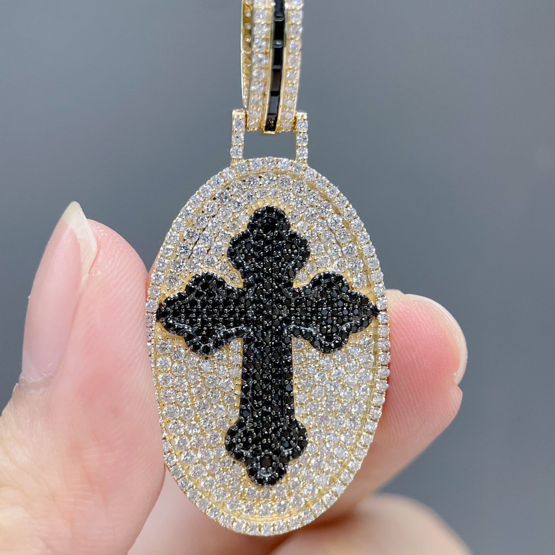 Celoray Custom 9k Yellow Gold Cross Jesus Pendant Diamond Pendant For Men Celoray Custom 9k Yellow Gold Cross Jesus Pendant Diamond Pendant For Men