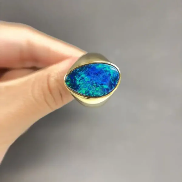 Celoray Customized 18K Yellow Gold 4CT Natural Opal Elegant Cocktail Ring