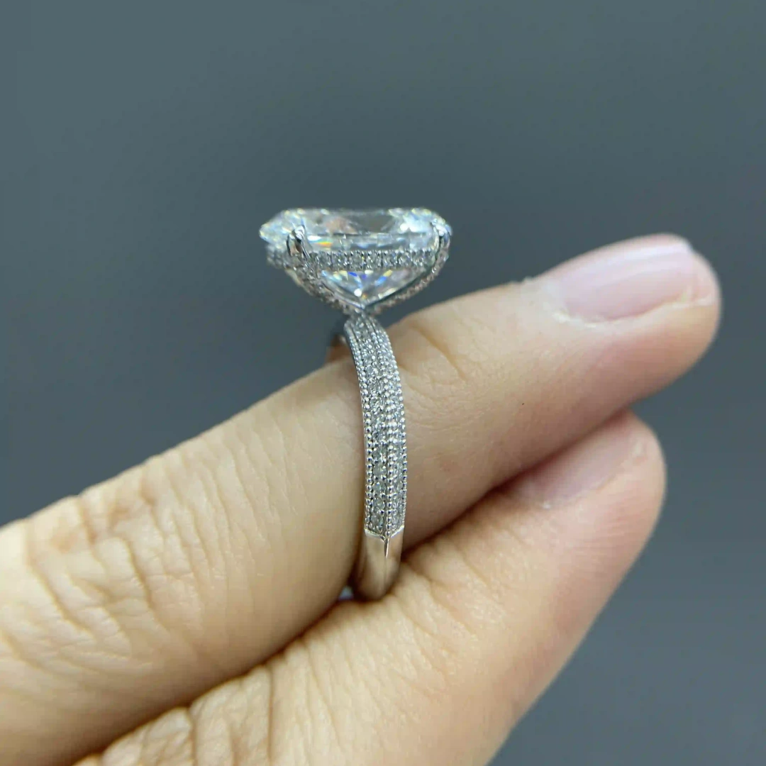 Celoray Custom 18K White Gold 5CT IGI Certificated Oval Diamond Engagement Ring (3) Celoray Custom 18K White Gold 5CT IGI Certificated Oval Diamond Engagement Ring