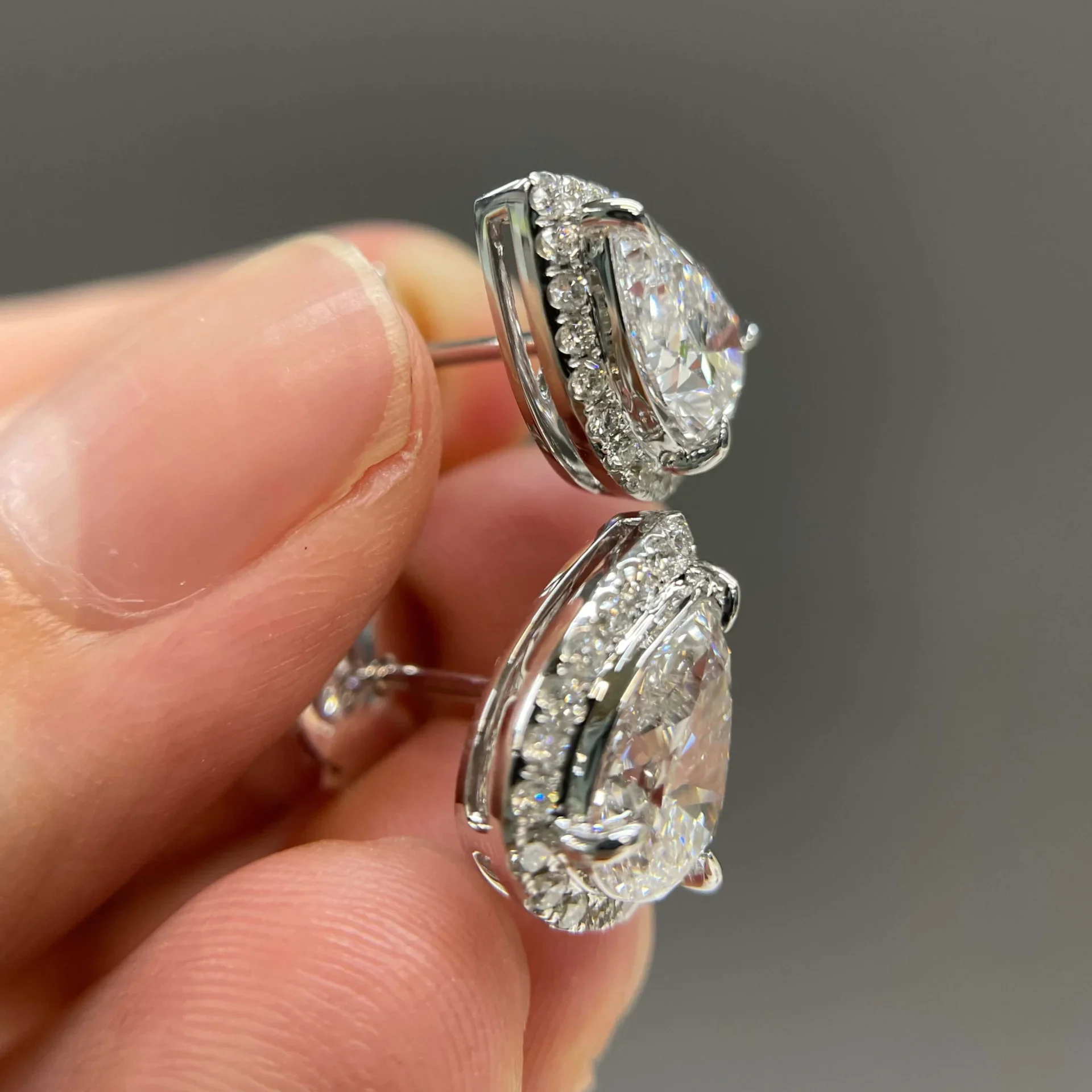 Celoray Custom 18k White Gold 1CT Pear Diamond Earrings with IGI Certificates Celoray Custom 18k White Gold 1CT Pear Diamond Earrings with IGI Certificates
