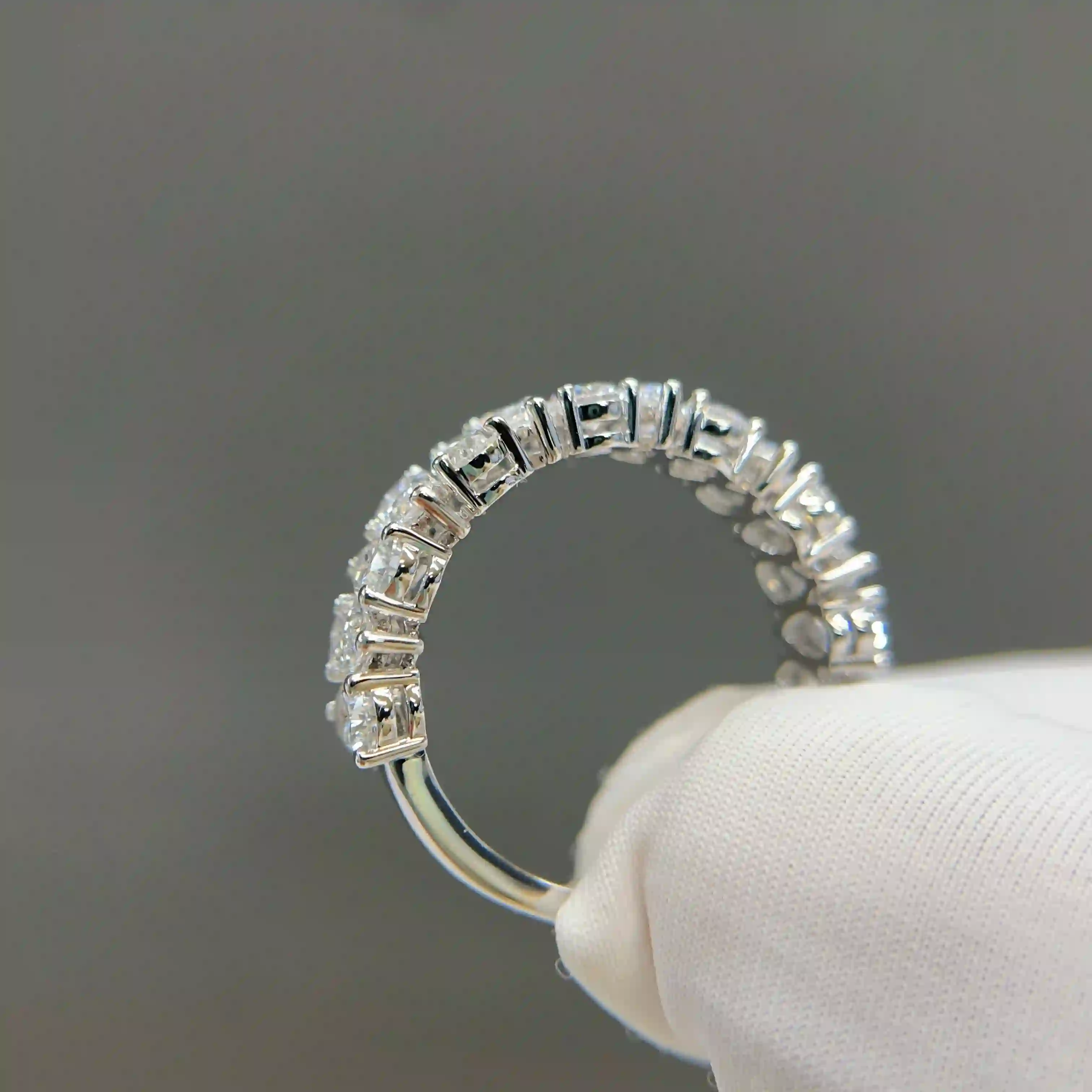 Celoray Custom 18K White Gold 3CT IGI Certificated Pear Diamond Engagement Ring with Pear Diamond Pave Wedding Band (1) Celoray Custom 18K White Gold 3CT IGI Certificated Pear Diamond Engagement Ring with Pear Diamond Pave Wedding Band