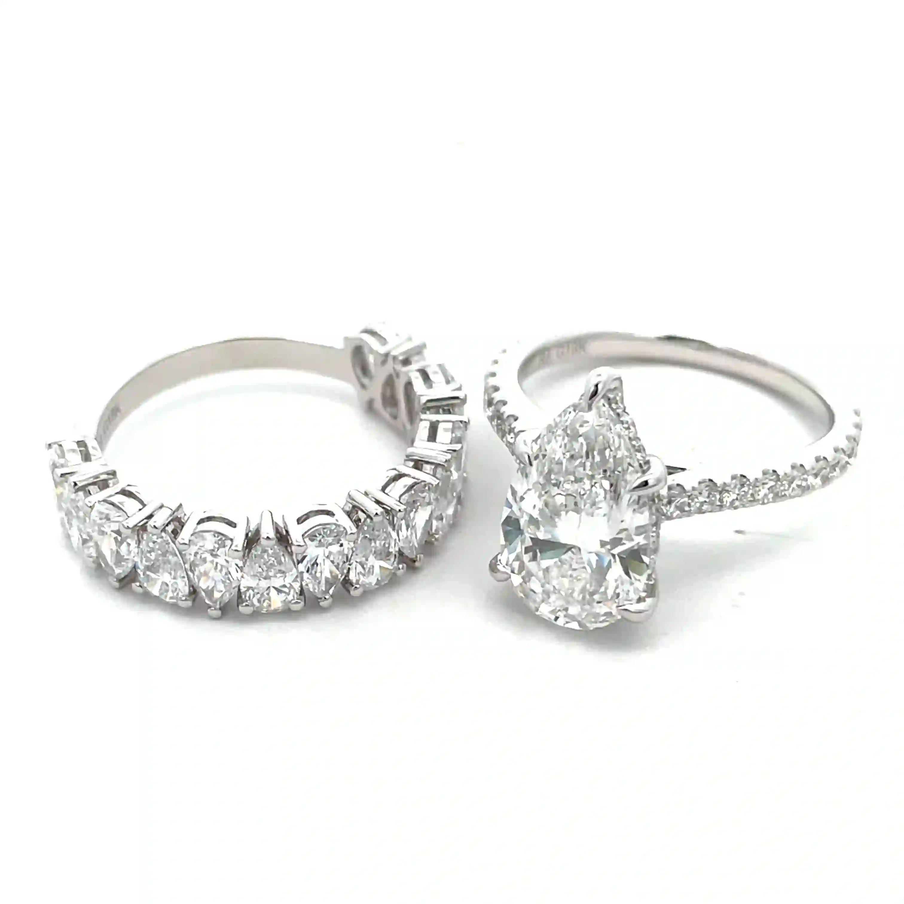 Celoray Custom 18K White Gold 3CT IGI Certificated Pear Diamond Engagement Ring with Pear Diamond Pave Wedding Band (2) Celoray Custom 18K White Gold 3CT IGI Certificated Pear Diamond Engagement Ring with Pear Diamond Pave Wedding Band