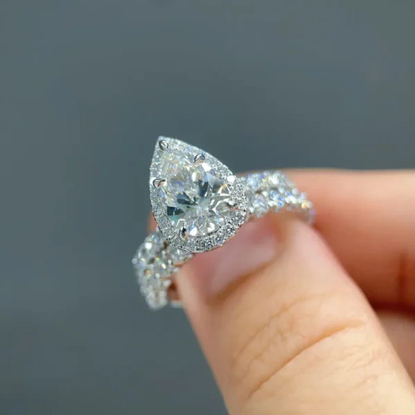 Celoray Custom 18K White Gold IGI Certificated 4CT Pear Diamond Engagement Ring Set