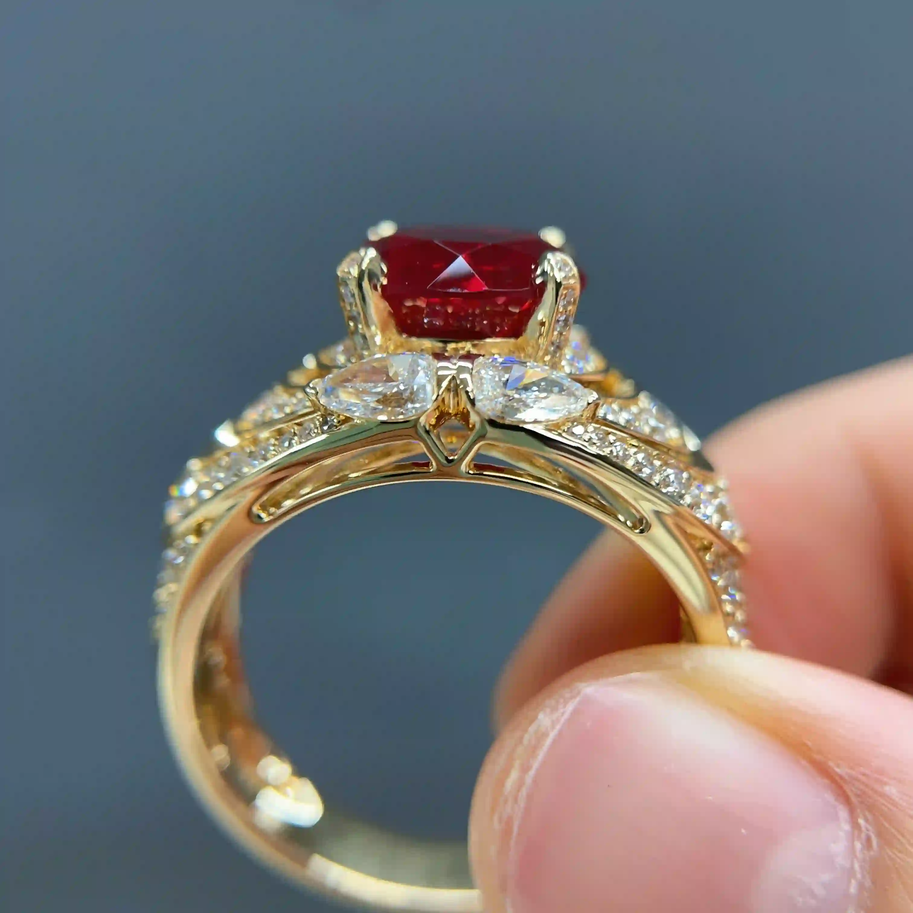 Celoray Custom 18K Yellow Gold 10CT Lab Ruby and Diamond Cluster Setting Ring for Women (1) Celoray Custom 18K Yellow Gold 10CT Lab Ruby and Diamond Cluster Setting Ring for Women