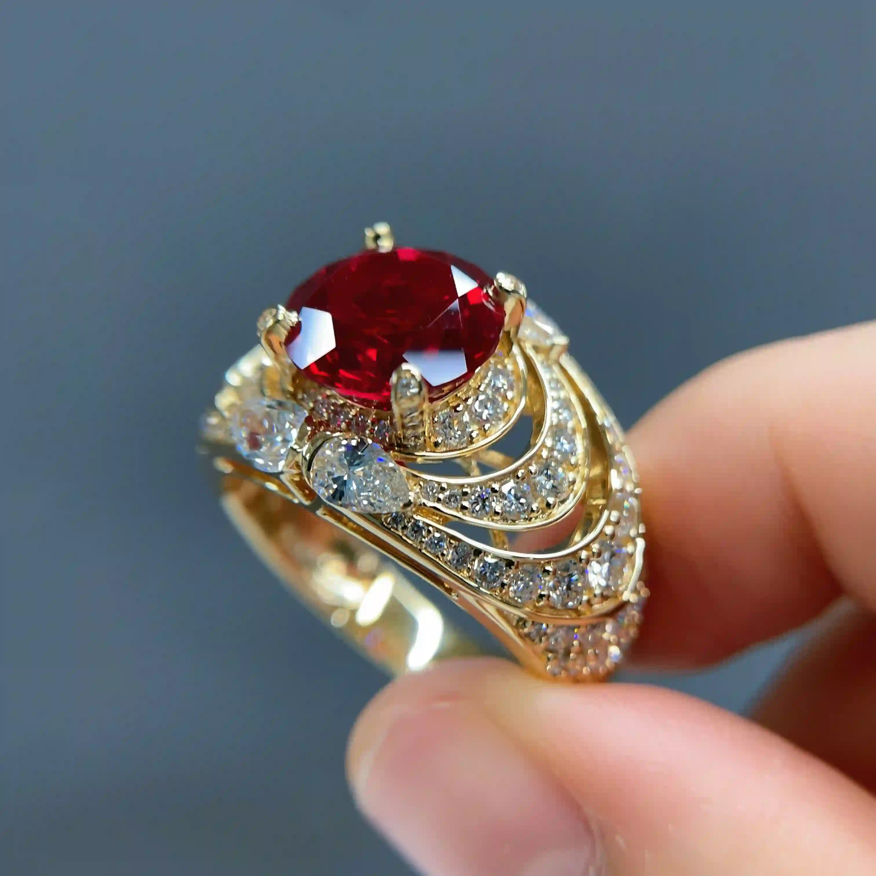 Celoray Custom 18K Yellow Gold 10CT Lab Ruby and Diamond Cluster Setting Ring for Women (3) Celoray Custom 18K Yellow Gold 10CT Lab Ruby and Diamond Cluster Setting Ring for Women