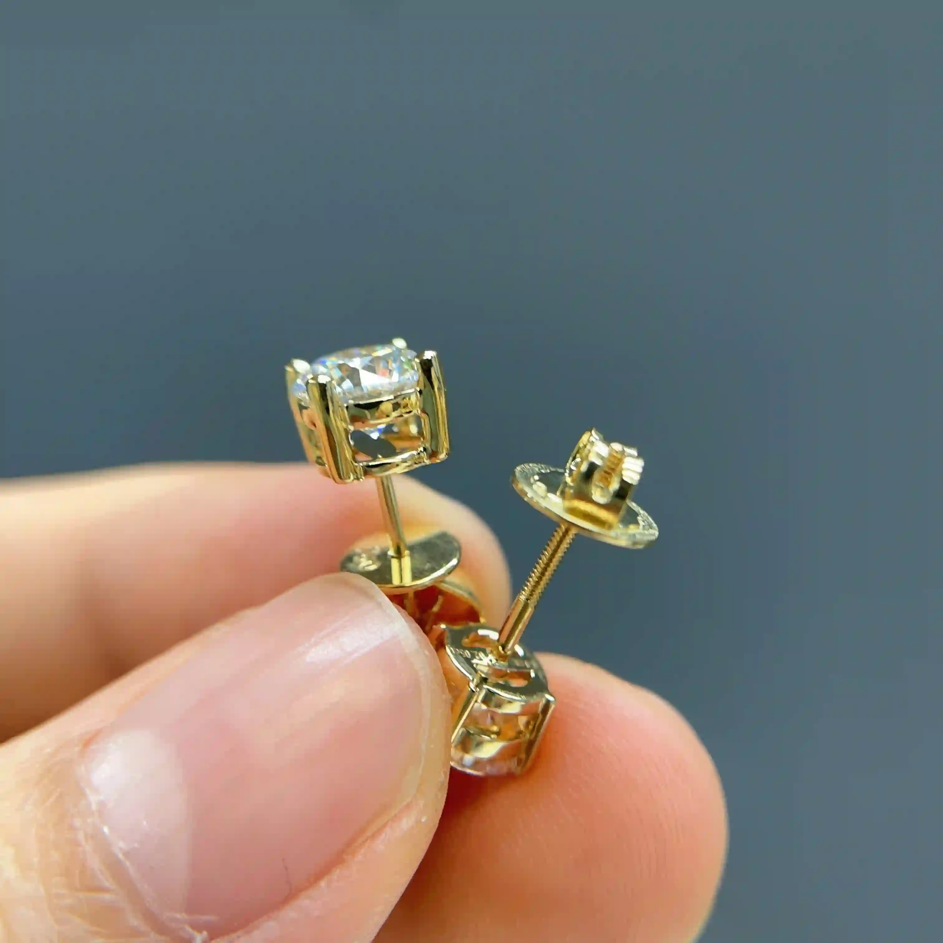 Celoray Custom 18K Yellow Gold 1CT IGI Certificated Round Lab Diamond Ear Stud (6) Celoray Custom 18K Yellow Gold 1CT IGI Certificated Round Lab Diamond Ear Stud
