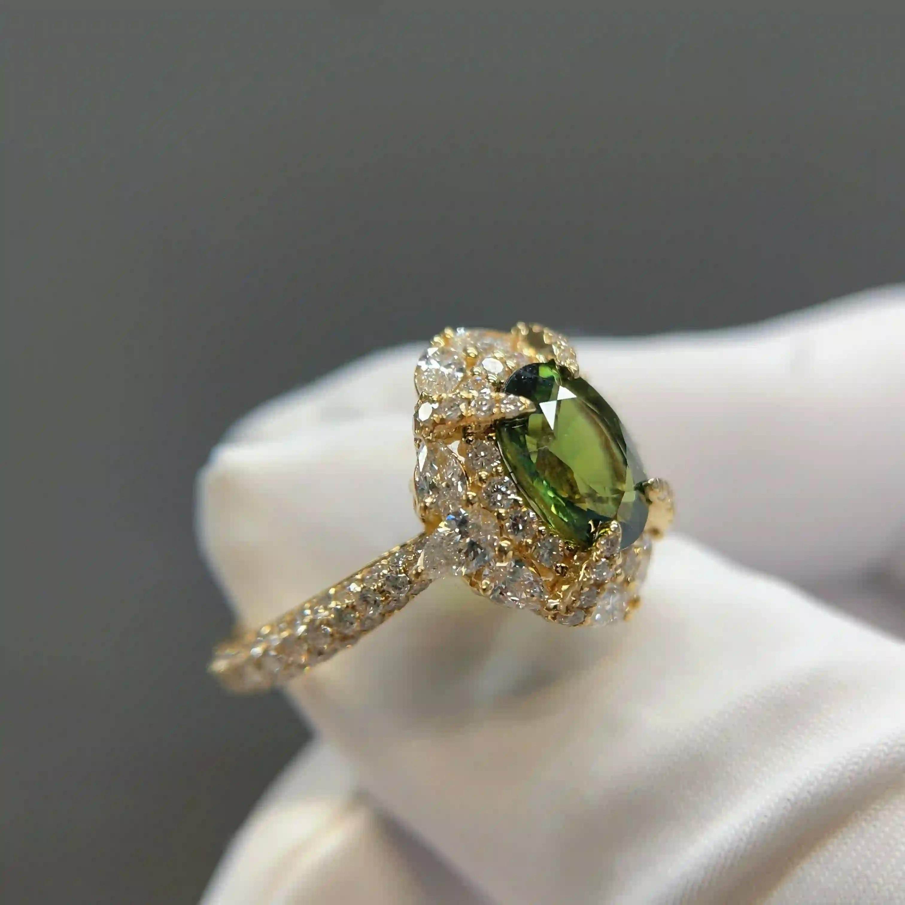 Celoray Custom 18K Yellow Gold Teal Blue Sapphire with Diamond Cluster Setting Ring for Women (2) Celoray Custom 18K Yellow Gold Teal Blue Sapphire with Diamond Cluster Setting Ring for Women