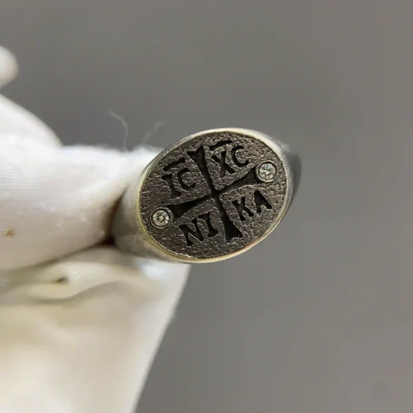 Celoray Custom 9K White Gold Blackened Cross Signet Ring with Letter Engraving and Diamond Accents