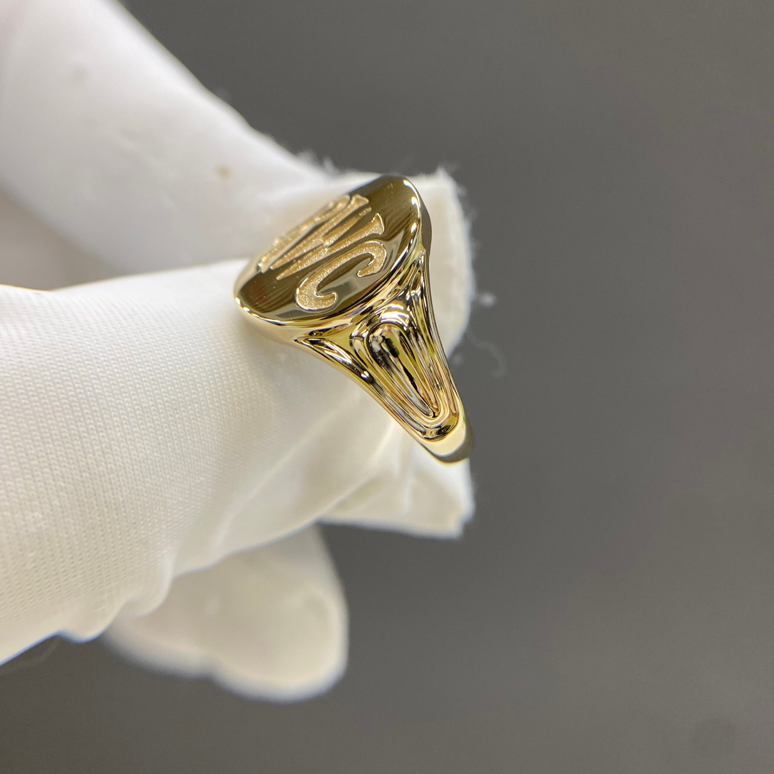 Celoray Custom 9K Yellow Gold Monogram Signet Ring Personalized Initial Ring for Men and Women (3) Celoray Custom 9K Yellow Gold Monogram Signet Ring Personalized Initial Ring for Men and Women